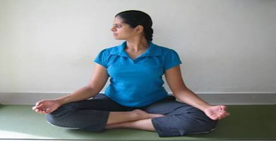 Gentle neck movements prevent arterial compression and improve blood flow upward